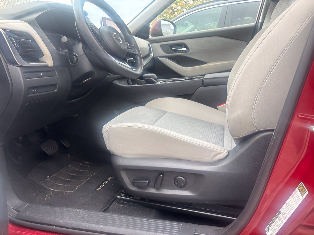 Used 2021 Nissan Rogue SV AWD/4WD image 6