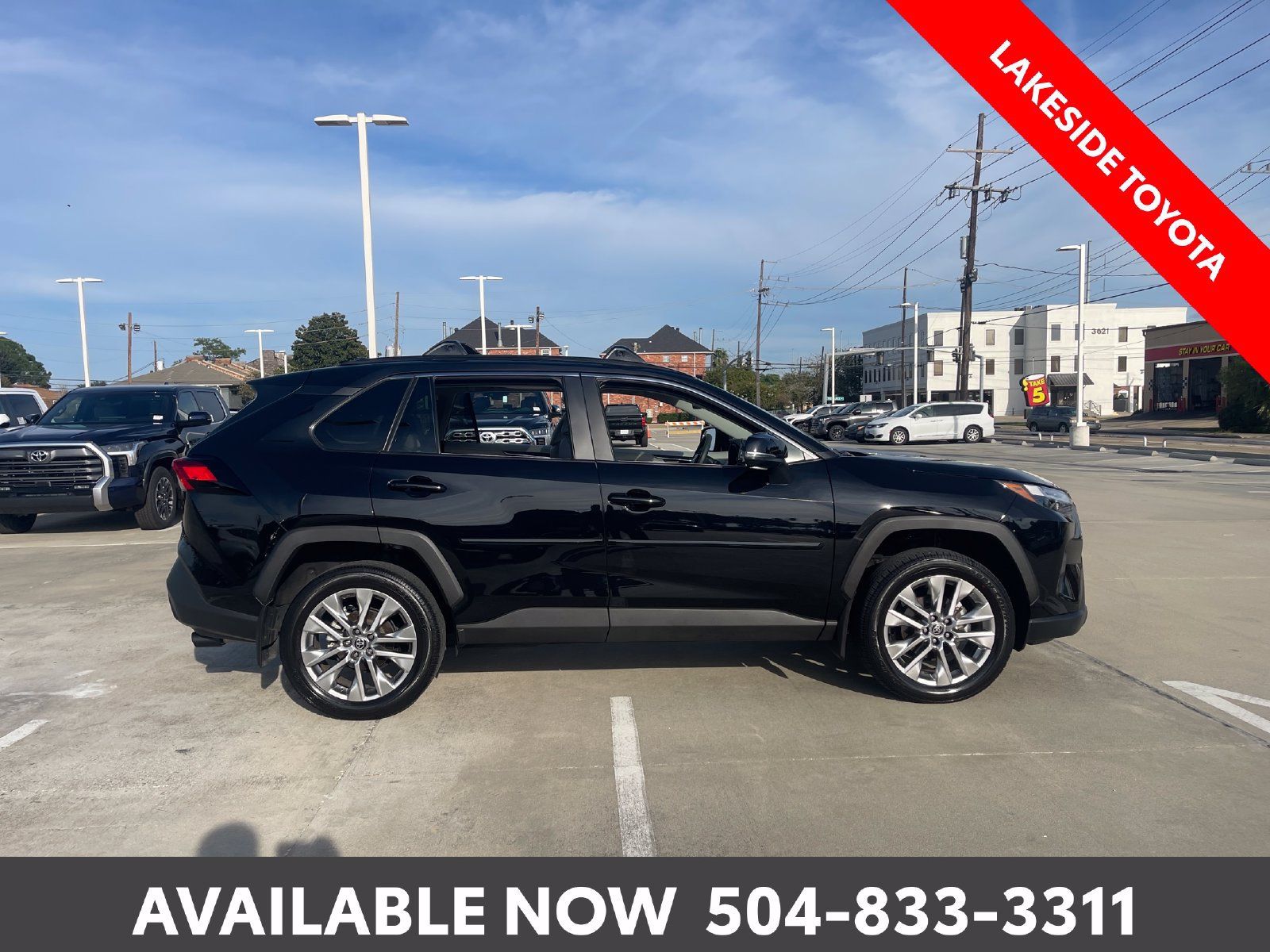 Used 2025 Toyota RAV4 XLE Premium FWD image 7
