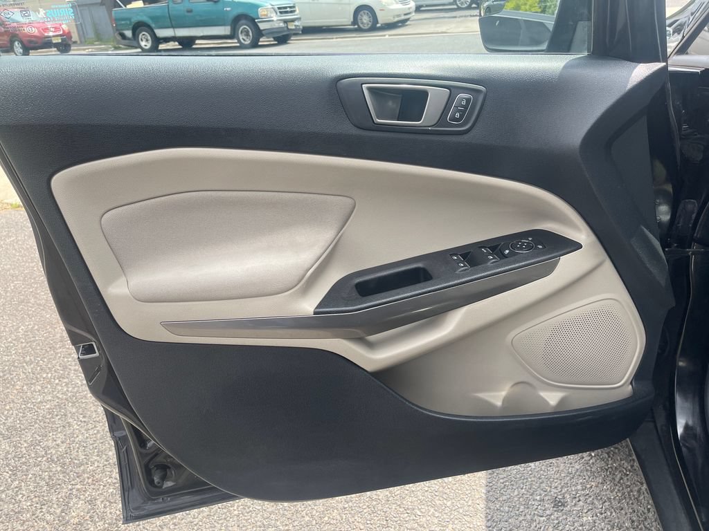 Used 2020 Ford EcoSport SE FWD image 10