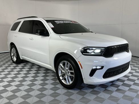 Used 2023 Dodge Durango GT RWD image 2
