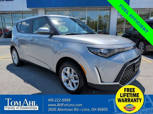 Used 2024 Kia Soul LX w/ Option Group 015 FWD image 1