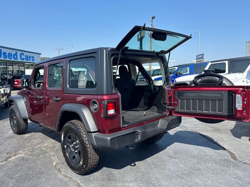Used 2022 Jeep Wrangler Unlimited Sport AWD/4WD image 17
