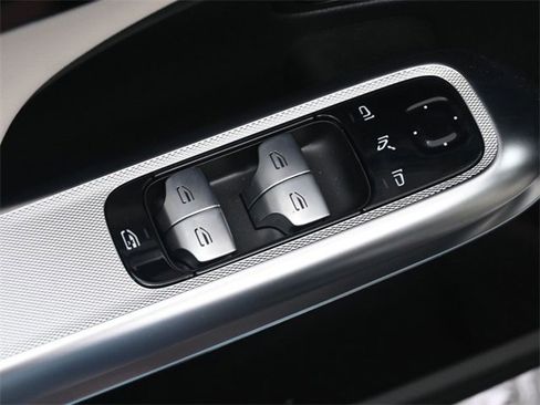 New 2026 Mercedes-Benz E 350 4MATIC Sedan image 13