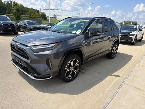 Used 2023 Toyota RAV4 XSE w/ Weather Package AWD/4WD image 3