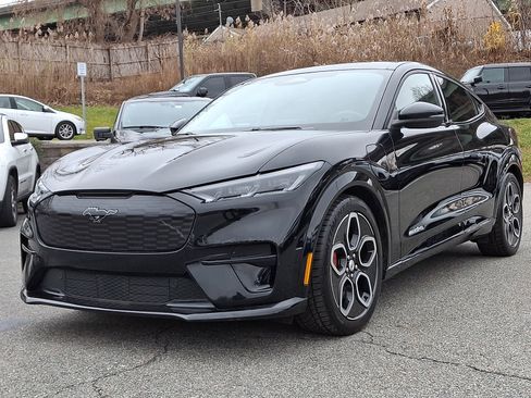 Certified 2022 Ford Mustang Mach-E GT image 4