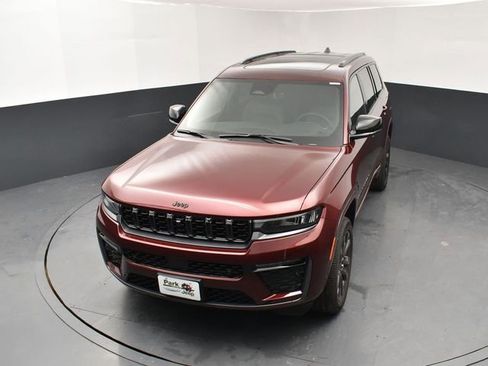 New 2026 Jeep Grand Cherokee L Limited AWD/4WD image 14