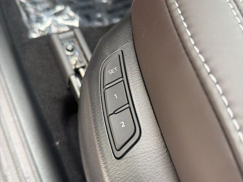 New 2025 MAZDA CX-5 Signature image 34