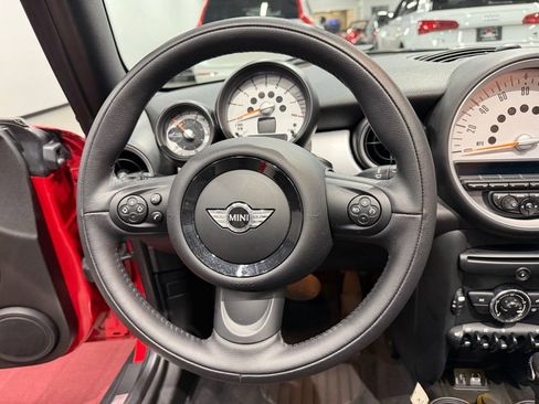 Used 2014 MINI Cooper Convertible FWD image 38
