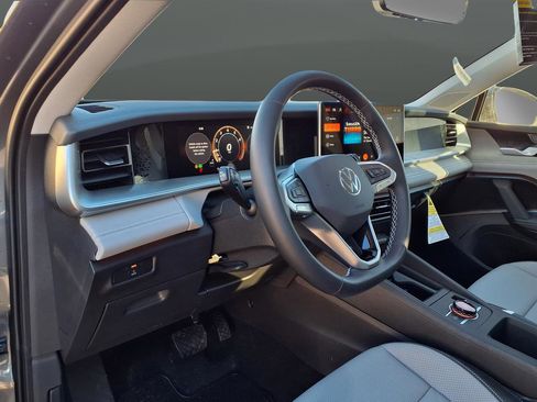 New 2026 Volkswagen Tiguan SE AWD/4WD image 63