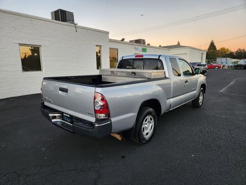 Used 2012 Toyota Tacoma 2WD Access Cab image 5