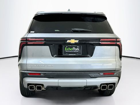 Used 2025 Chevrolet Traverse LT AWD/4WD image 7