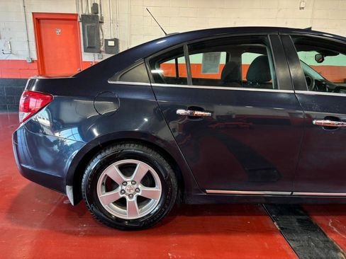 Used 2015 Chevrolet Cruze LT w/ Sun And Sound Package image 6
