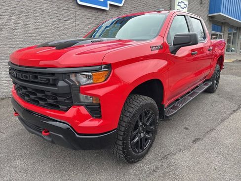 New 2026 Chevrolet Silverado 1500 Custom Trail Boss w/ LPO, Dark Essentials Package image 3