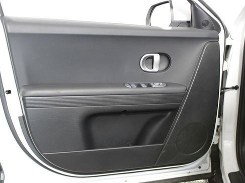 Used 2024 Hyundai Ioniq 5 SEL image 6