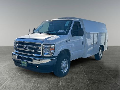 New 2026 Ford E-350 and Econoline 350 Super Duty w/ Power Equipment Group image 2
