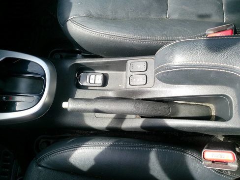 Used 2015 Honda Fit EX-L image 37