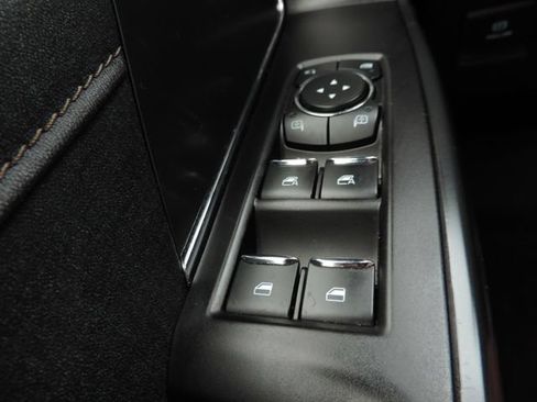 Used 2023 Ford F150 Raptor AWD/4WD image 31