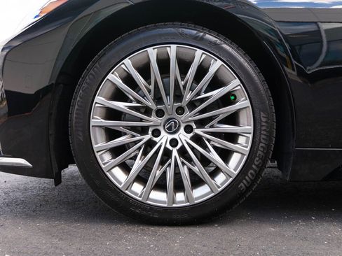 Used 2024 Lexus LS 500 AWD w/ Interior Upgrade Package image 11