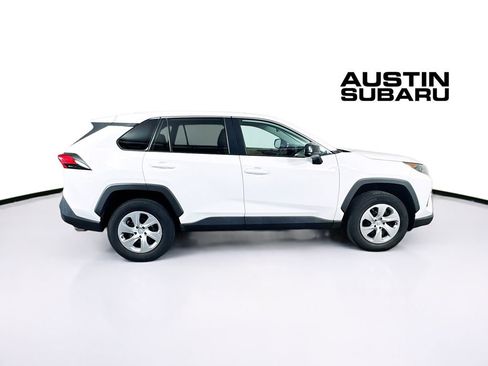 Used 2022 Toyota RAV4 LE image 8