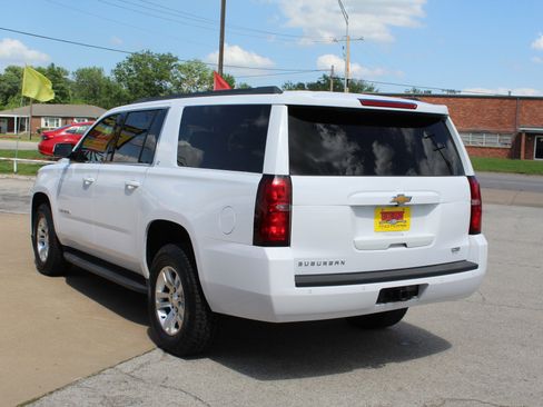 Used 2019 Chevrolet Suburban LT AWD/4WD image 7