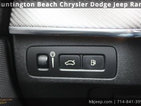 Used 2019 Volvo XC90 T8 R-Design w/ Advanced Package image 20