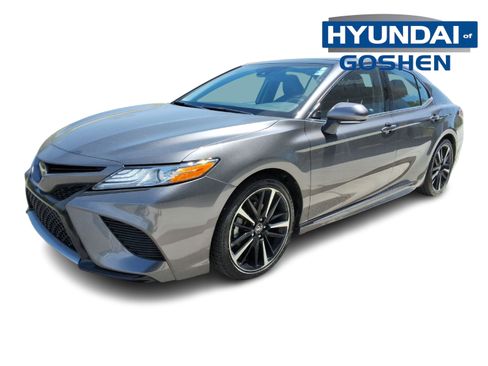 Used 2020 Toyota Camry XSE FWD image 1