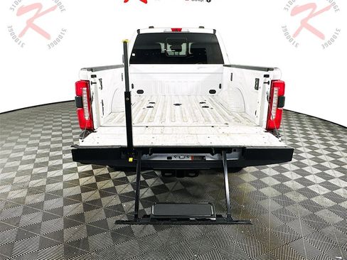 Used 2024 Ford F250 Lariat w/ Lariat Ultimate Package image 28