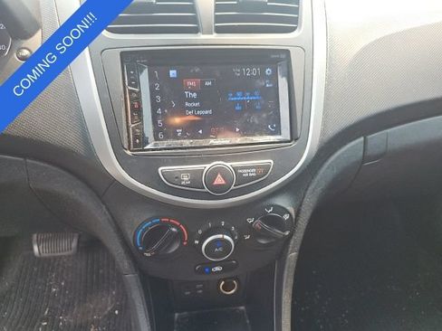 Used 2014 Hyundai Accent GS FWD image 13