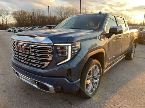 New 2026 GMC Sierra 1500 Denali w/ Denali Reserve Package AWD/4WD image 8