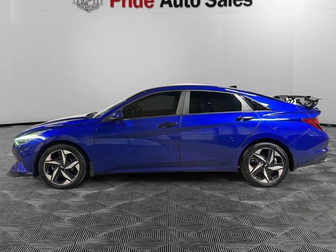 Used 2023 Hyundai Elantra SEL w/ Convenience Package image 4