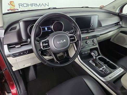Used 2023 Kia Carnival LX FWD image 20