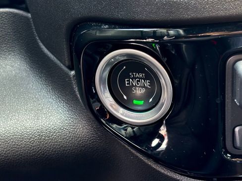 Used 2024 Chevrolet Silverado 1500 High Country image 26