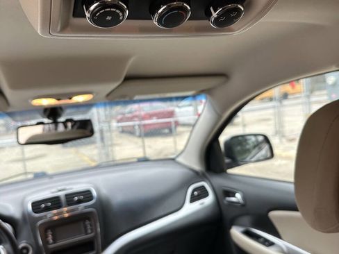 Used 2016 Dodge Journey SXT w/ Comfort/Convenience Group image 15