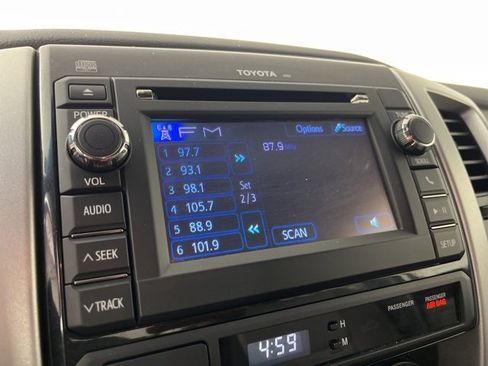 Used 2013 Toyota Tacoma 4x4 Double Cab w/ SR5 Pkg image 11