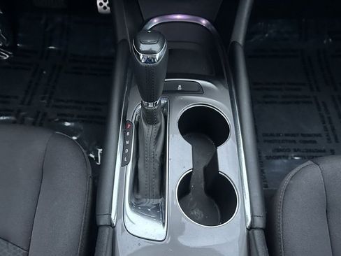 Used 2017 Chevrolet Malibu LT image 29