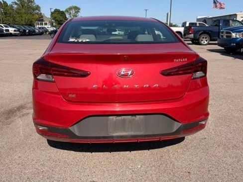 Used 2019 Hyundai Elantra SE FWD image 4