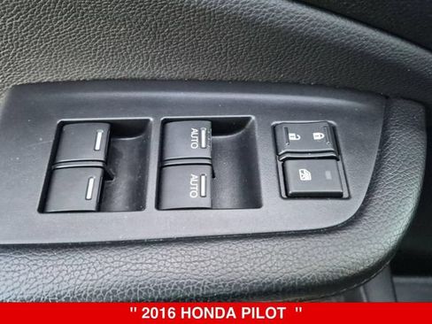 Used 2016 Honda Pilot Elite image 12