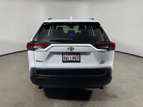 Certified 2025 Toyota RAV4 XLE AWD/4WD image 4