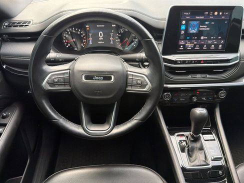 Used 2022 Jeep Compass Latitude w/ Convenience Group AWD/4WD image 14