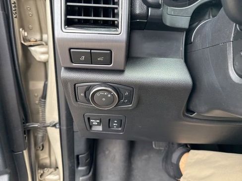 Used 2018 Ford Expedition Max Platinum RWD image 33