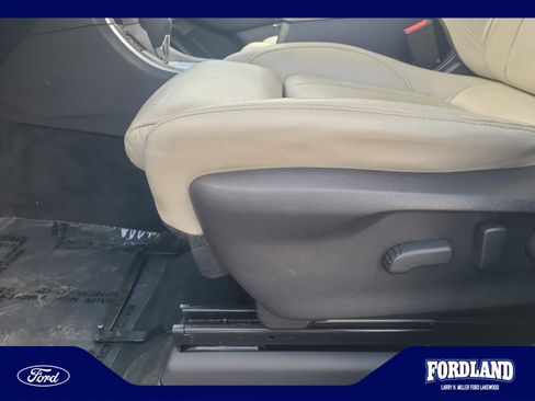 Used 2022 Subaru Ascent Limited w/ Popular Package #2A AWD/4WD image 14