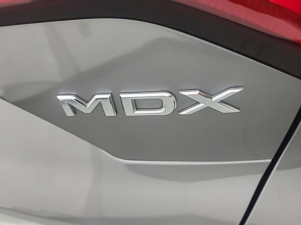 Used 2022 Acura MDX w/ Technology Package AWD/4WD image 9