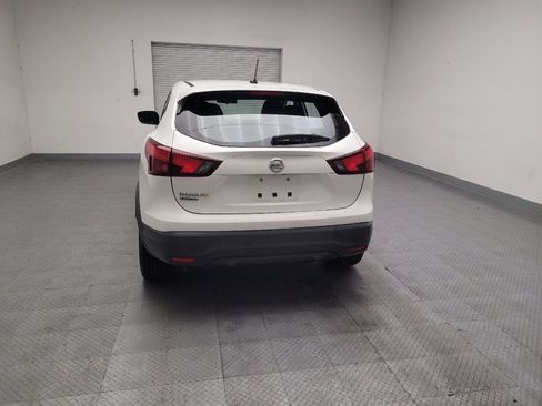 Used 2019 Nissan Rogue Sport S FWD image 6