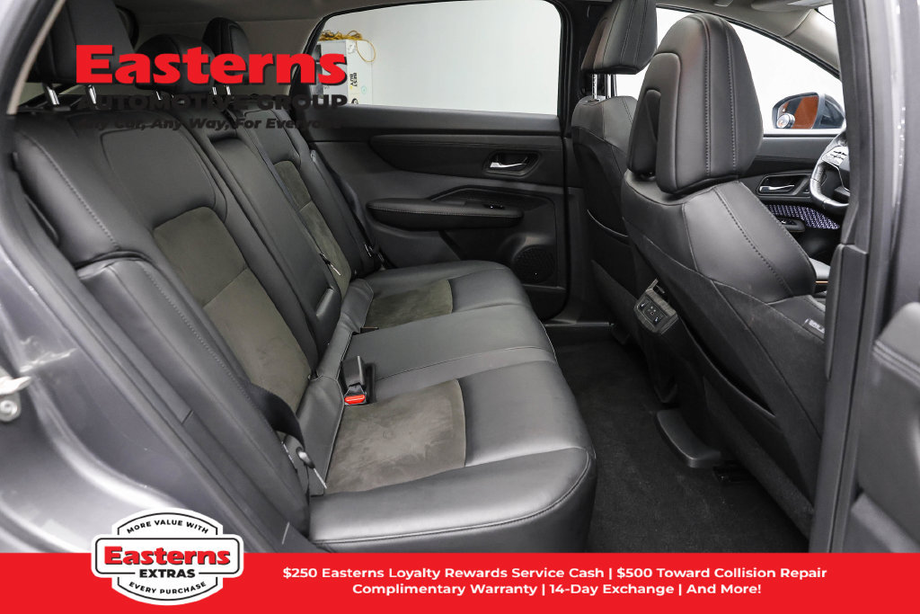 Used 2024 Nissan Ariya AWD image 27