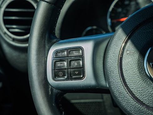 Used 2018 Jeep Wrangler Unlimited Sport image 30