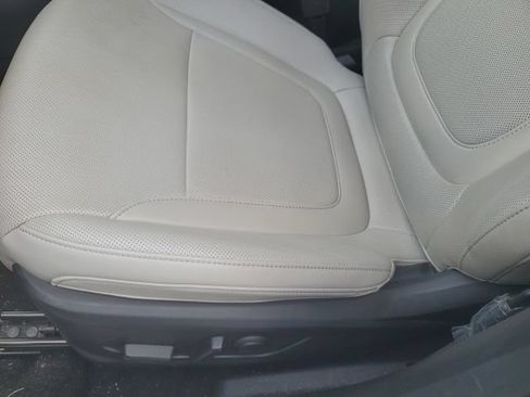 Used 2023 Hyundai Tucson SEL w/ Convenience Package FWD image 11