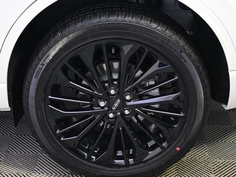 New 2026 Lincoln Corsair Reserve w/ Jet Appearance Package image 20