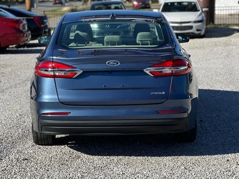 Used 2019 Ford Fusion SE image 5