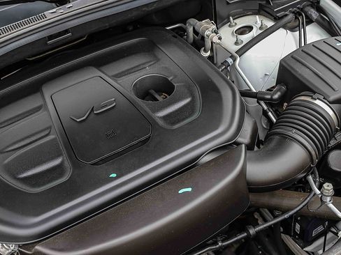 Used 2022 Jeep Grand Cherokee Limited image 29