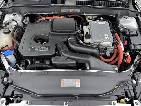 Used 2014 Ford Fusion Energi SE image 32
